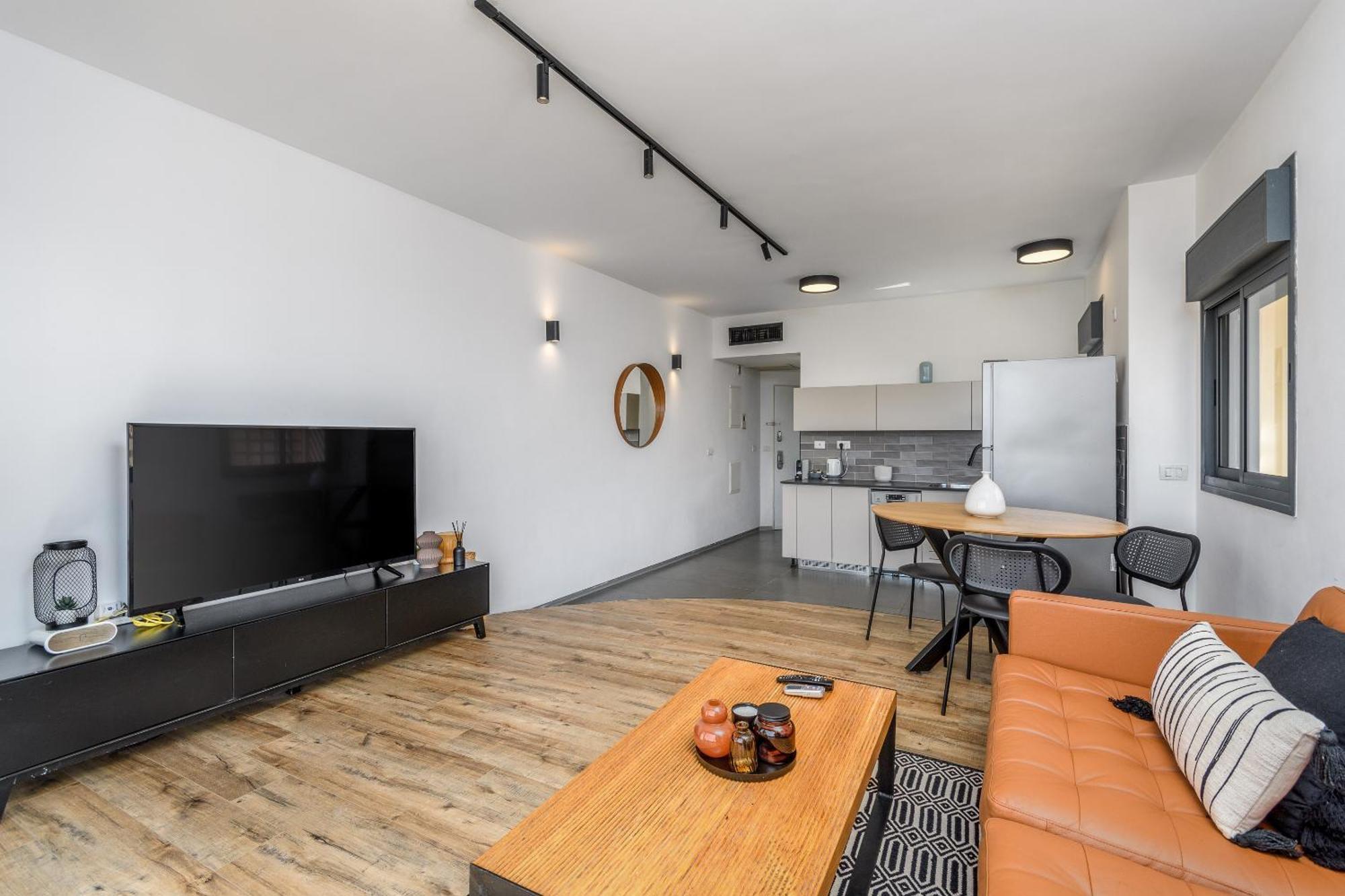 Апартаменти Modern & Sunny 1 Bdr W Balcony And Parking Тель-Авів Екстер'єр фото